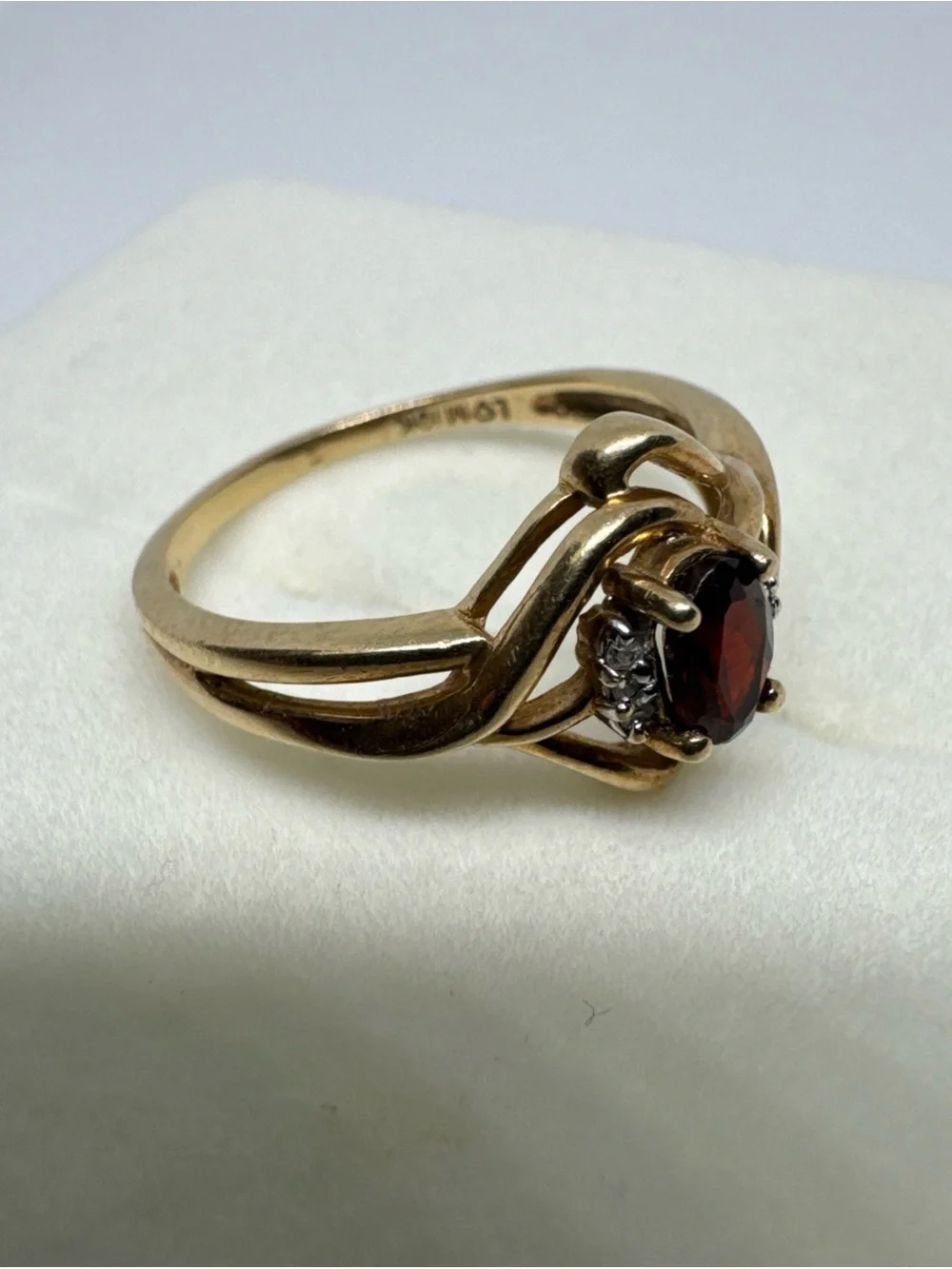 10k Yellow Gold Oval Garnet & Accent Diamond Size 8.75 Bypass Swirl Ring 2.85g